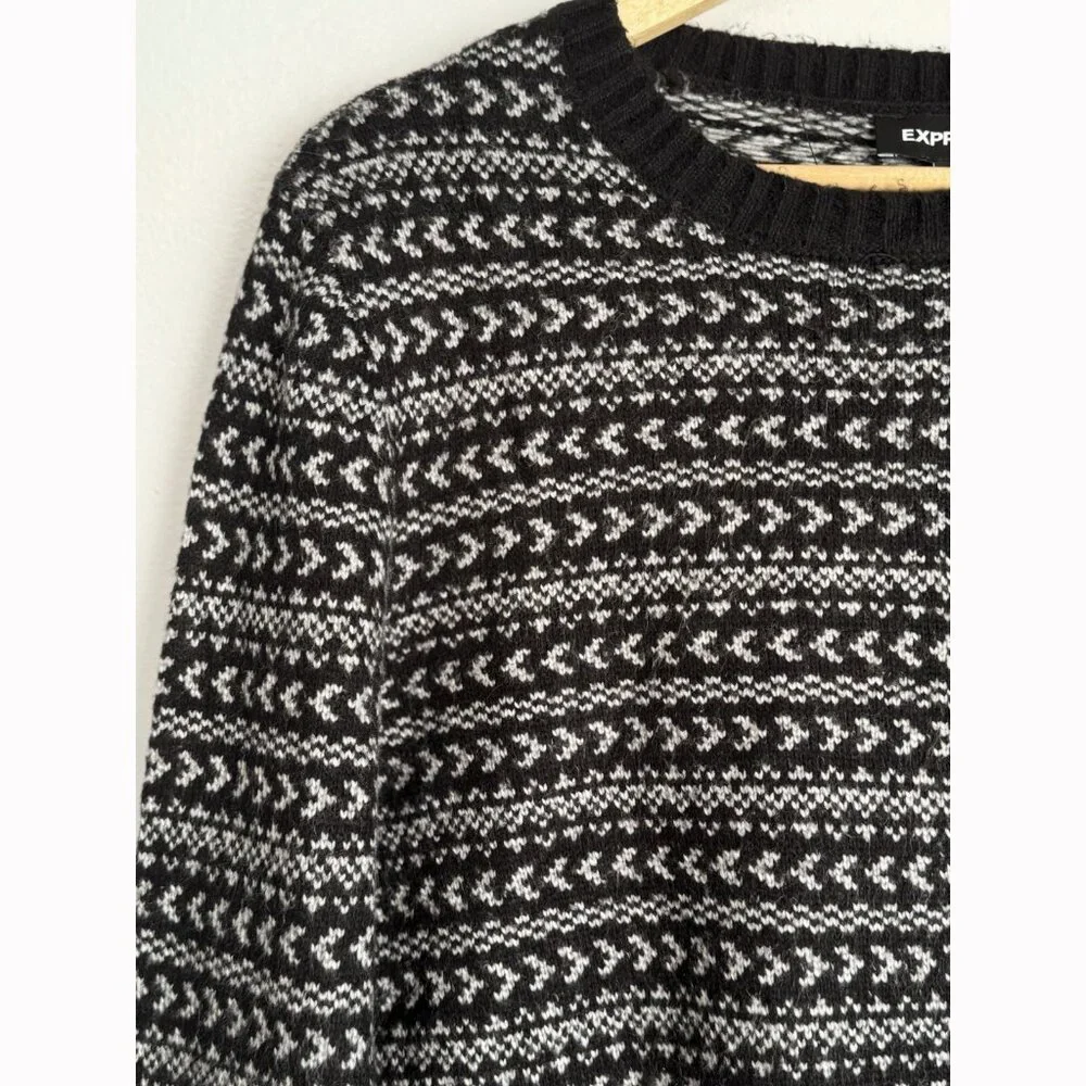Express Mens Black White Neck Nordic Fair Isle Knit Sweater Medium Crew Winter